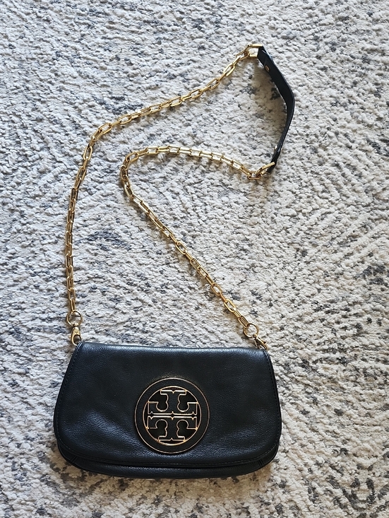 Tory Burch Handbags - Tory Burch Reva Black Pebbled Leather Crossbody Clutch